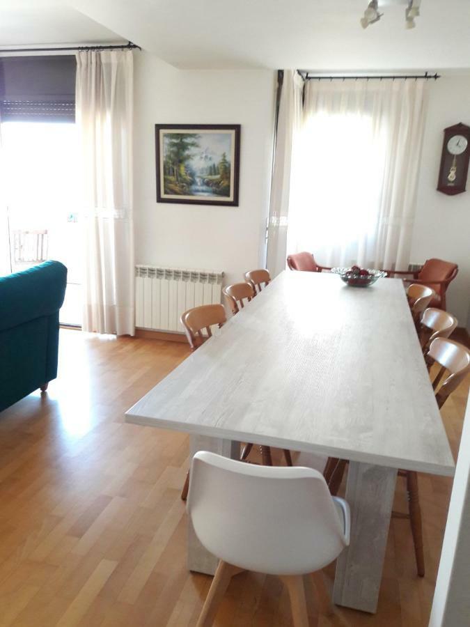 Cal Richi Apartment Tremp Ngoại thất bức ảnh